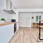 Egia Donostia Апартаменти *