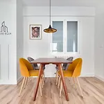Egia Donostia Апартаменти *