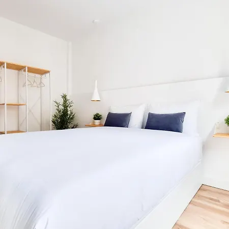 Egia Donostia Апартаменти *